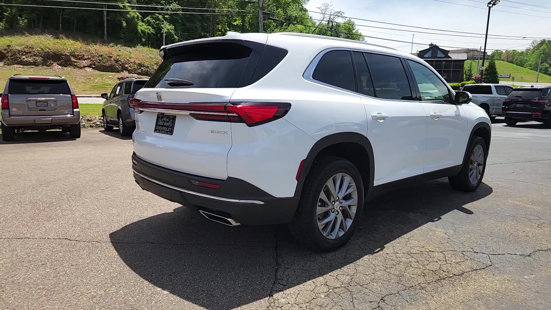 Used 2025 Buick Enclave Preferred FWD image 14