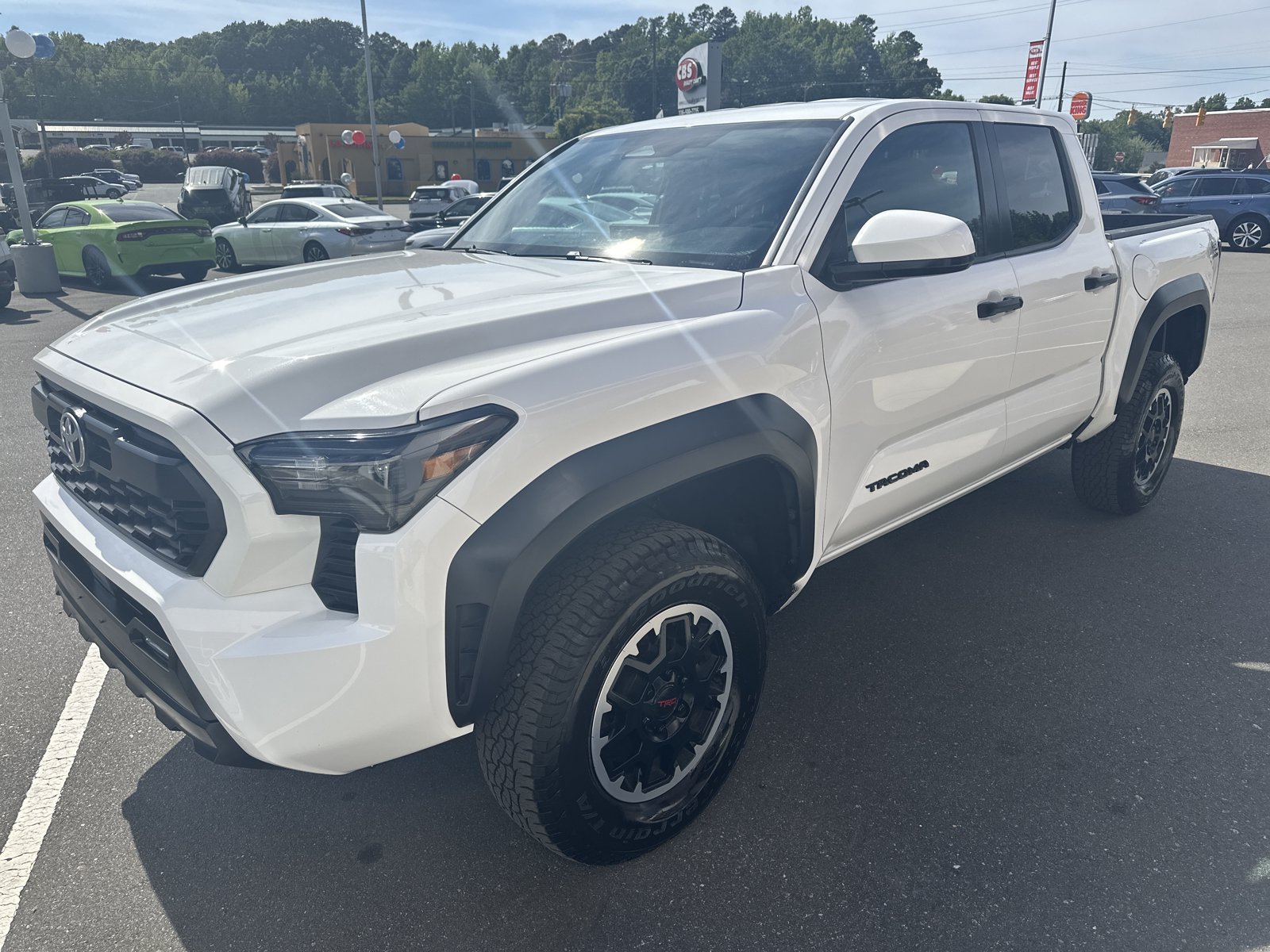 Used 2024 Toyota Tacoma TRD Off-Road AWD/4WD image 4