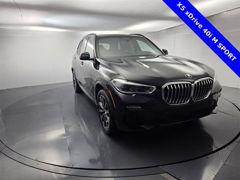 Used 2021 BMW X5 xDrive40i w/ M Sport Package image 4