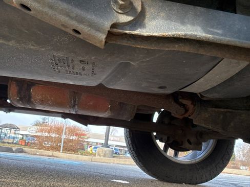 Used 2005 Chevrolet Avalanche LS w/ Sun And Sound Package image 20