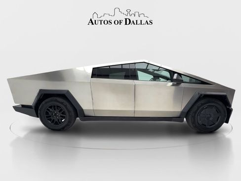 Used 2025 Tesla Cybertruck AWD Crew Cab image 5