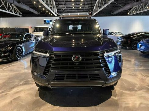 Used 2024 Lexus GX 550 w/ Accessory Package (31) image 8