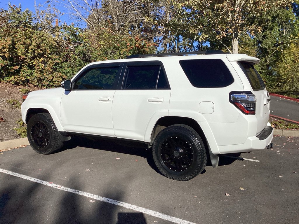 Certified 2019 Toyota 4Runner SR5 Premium AWD/4WD image 11