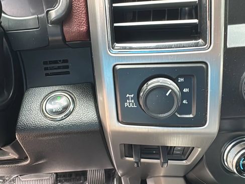 Used 2019 Ford F250 Platinum AWD/4WD image 20