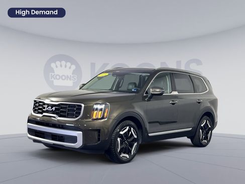 Used 2025 Kia Telluride S AWD/4WD image 1