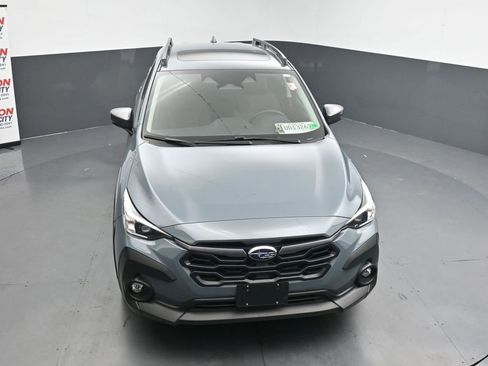 Used 2024 Subaru Crosstrek 2.0i Premium AWD/4WD image 11