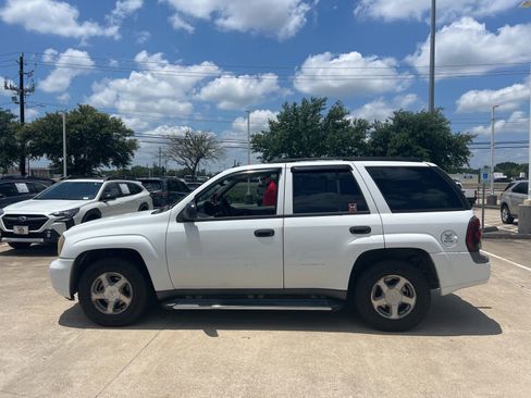 Used 2005 Chevrolet TrailBlazer LS RWD image 1