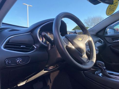 Used 2024 Chevrolet Malibu LT image 14