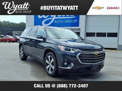 Used 2021 Chevrolet Traverse LT AWD/4WD image 1