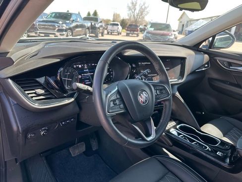 Used 2023 Buick Envision Avenir image 12