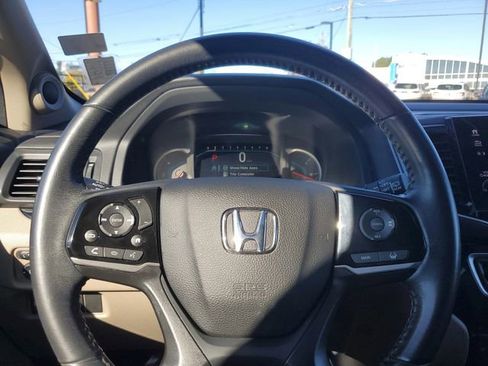 Certified 2022 Honda Pilot Touring image 17