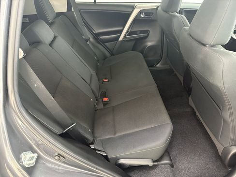 Used 2018 Toyota RAV4 XLE w/ Plus Extra Value Package AWD/4WD image 26