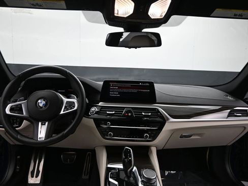 Used 2020 BMW M550i xDrive w/ Premium Package AWD/4WD image 12