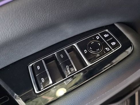 Used 2026 Cadillac Escalade IQ Sport 1 w/ LPO, Floor Liner Package AWD/4WD image 36