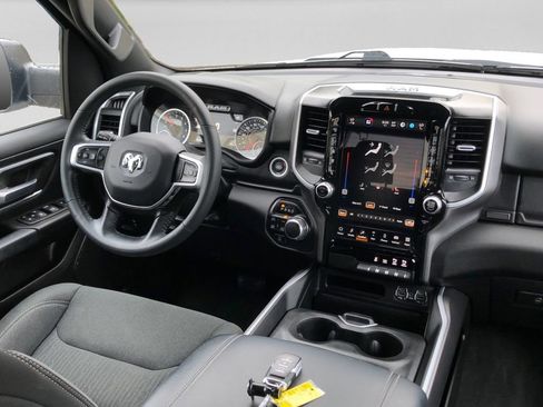 Used 2023 RAM 1500 Big Horn AWD/4WD image 15