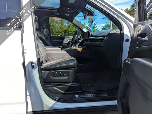 Used 2022 Cadillac Escalade ESV Sport Platinum AWD/4WD image 41
