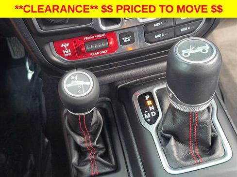 Used 2018 Jeep Wrangler Unlimited Rubicon w/ Cold Weather Group AWD/4WD image 24
