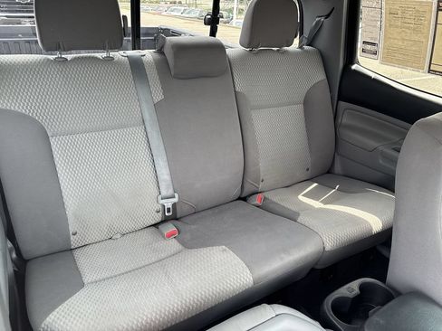 Used 2015 Toyota Tacoma 4x4 Double Cab w/ SR5 Package image 30
