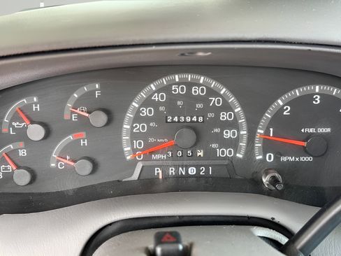 Used 1998 Ford Expedition XLT AWD/4WD image 24