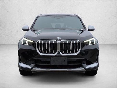 Used 2023 BMW X3 xDrive30i w/ Premium Package w/ZPA image 2