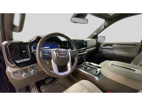 Used 2022 GMC Sierra 1500 SLT w/ SLT Premium Plus Package AWD/4WD image 11