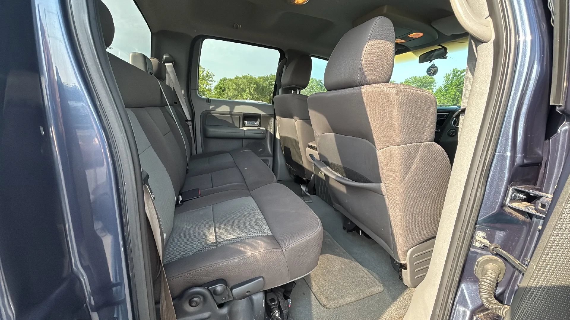 Used 2005 Ford F150 XLT AWD/4WD image 21