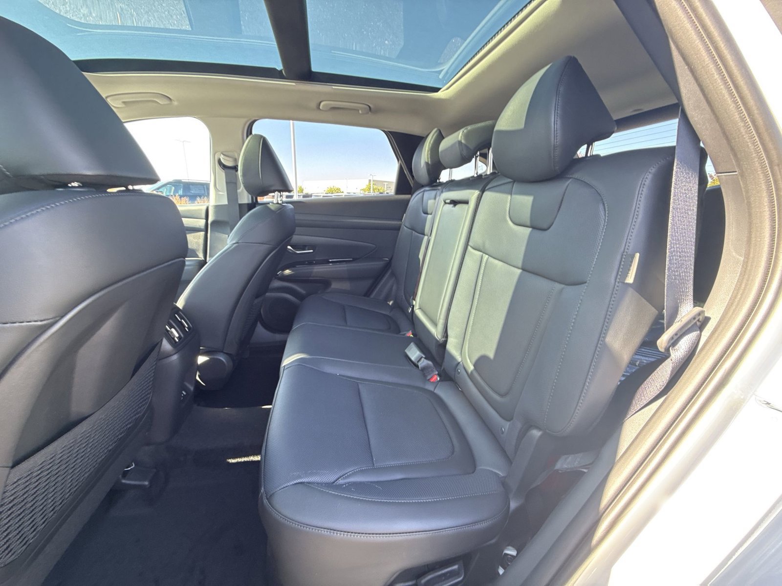 New 2026 Hyundai Tucson Limited w/ Tow & Go Package AWD/4WD image 26