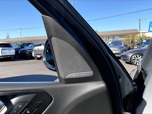 Used 2024 BMW X5 xDrive50e w/ Executive Package AWD/4WD image 33
