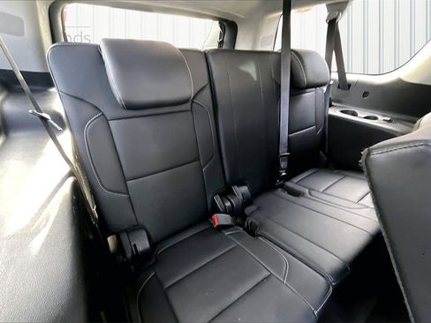 Used 2019 Chevrolet Suburban LT w/ LT Signature Package image 25