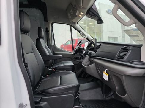 New 2026 Ford Transit 150 148 Medium Roof RWD image 28