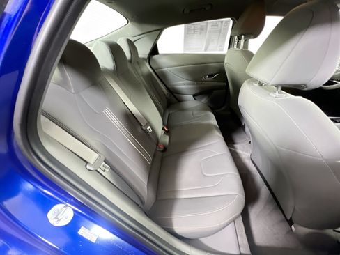 Used 2023 Hyundai Elantra SEL w/ Convenience Package FWD image 26