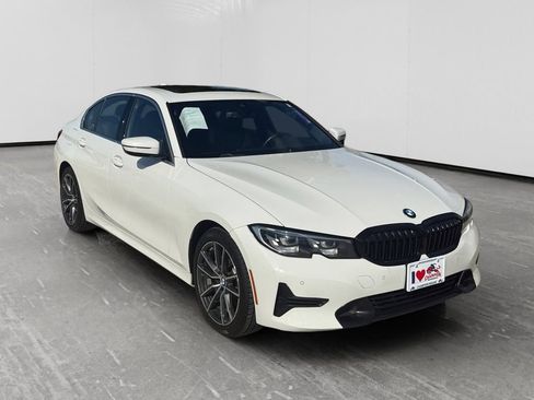 Used 2019 BMW 330i Sedan w/ Driving Assistance Package RWD image 7