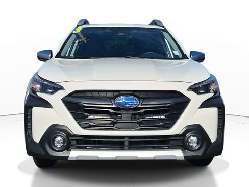 Used 2023 Subaru Outback Touring XT image 2