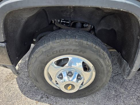 Used 2022 Chevrolet Silverado 3500 High Country AWD/4WD image 19