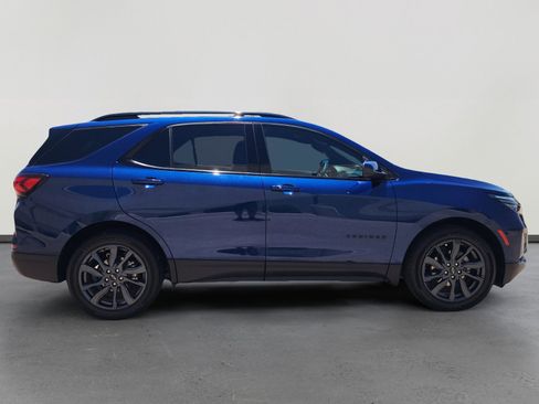 Used 2023 Chevrolet Equinox RS FWD image 6