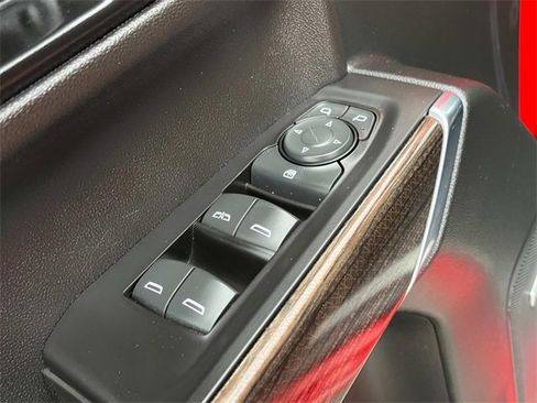 Used 2021 Chevrolet Silverado 1500 LT Trail Boss w/ Convenience Package II image 16