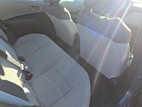 Used 2022 Toyota Corolla LE image 27