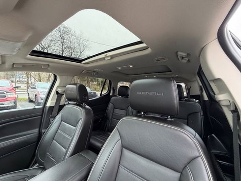 Used 2021 GMC Acadia Denali w/ Denali Ultimate Package image 25