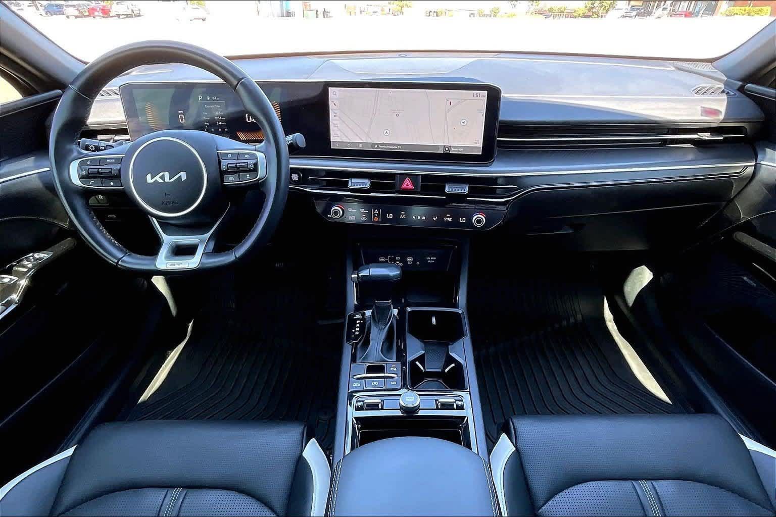 Certified 2025 Kia K5 GT-Line w/ GT-Line Premium Package FWD image 9