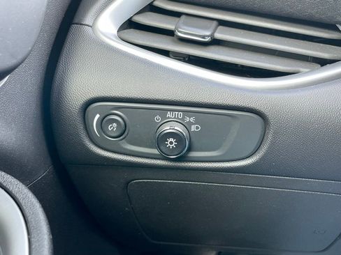 Used 2023 Chevrolet Malibu LT image 43