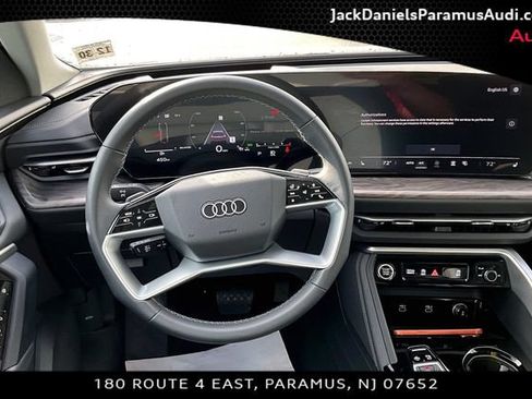 Used 2025 Audi Q5 Premium w/ Convenience Package AWD/4WD image 5