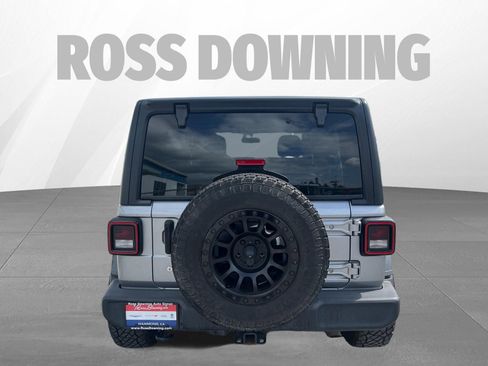 Used 2018 Jeep Wrangler Unlimited Sport image 5