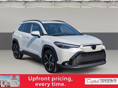 Used 2023 Toyota Corolla Cross XSE w/ Convenience Package image 2