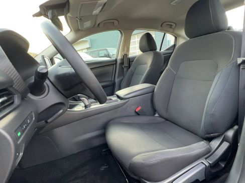 Used 2024 Nissan Sentra S image 15