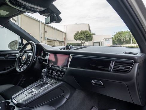 Used 2019 Porsche Macan S AWD/4WD image 28