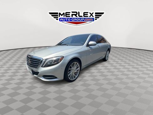 Used 2017 Mercedes-Benz S 550 4MATIC Sedan image 4