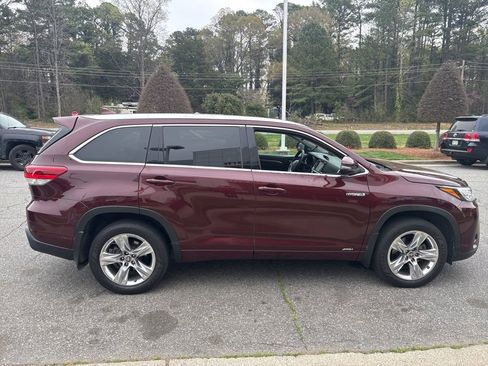 Used 2019 Toyota Highlander Limited image 5