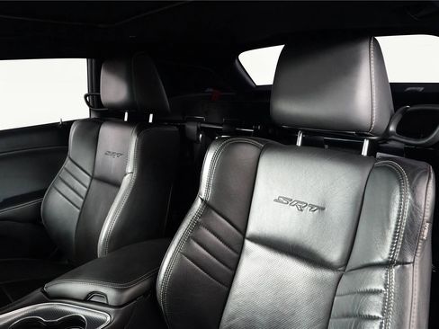 Used 2016 Dodge Challenger SRT Hellcat RWD image 3