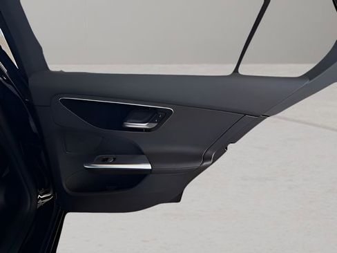 Used 2025 Mercedes-Benz C 300 Sedan image 31