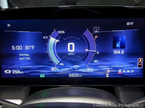 Used 2025 Chevrolet Equinox EV LT FWD image 4